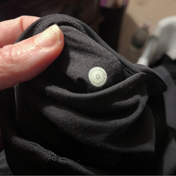 Lululemon Groove Super High Rise Flared Pant Size 0 - Picture 4 of 5